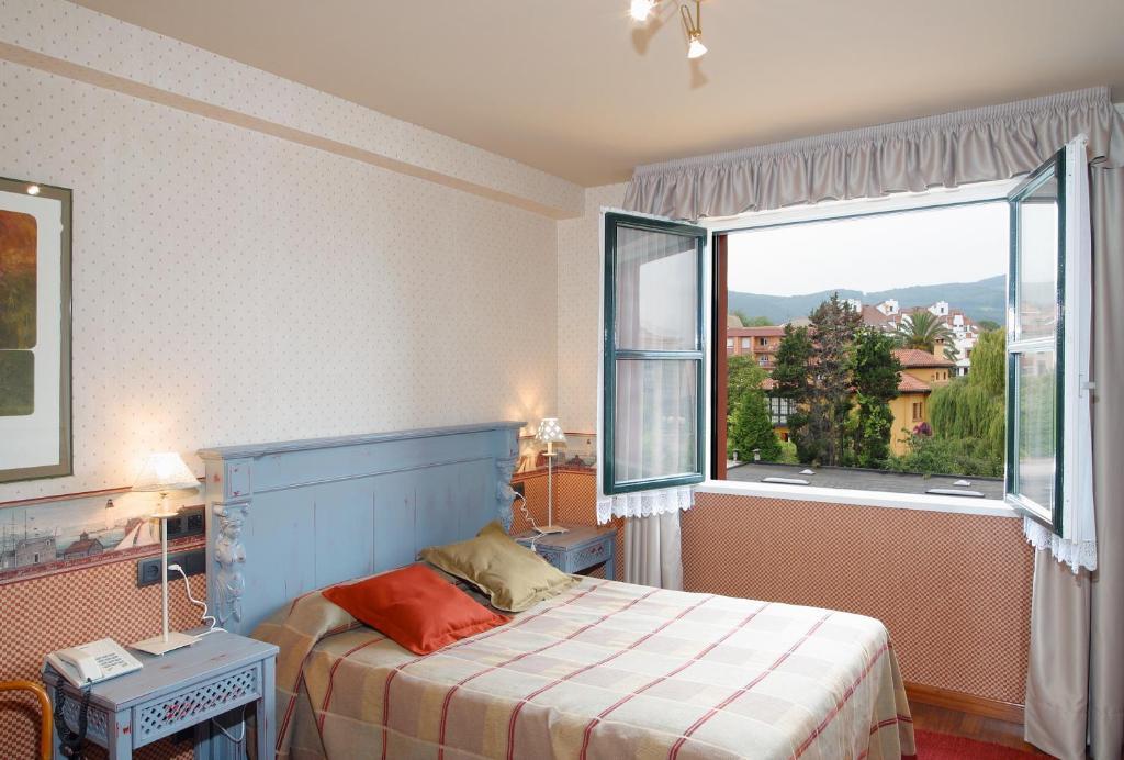 Hotel Avenida Real Villaviciosa  Δωμάτιο φωτογραφία