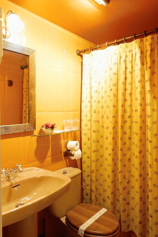 Hotel Avenida Real Villaviciosa  Δωμάτιο φωτογραφία